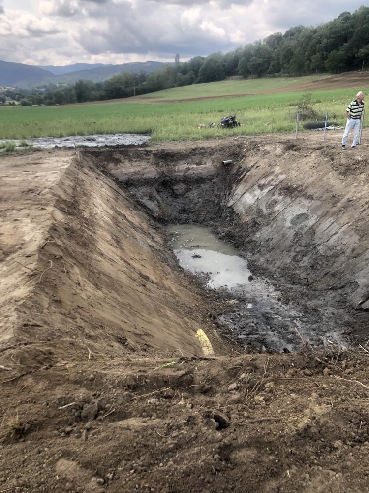 PHOTO D'UNE VIDANGE DE LAGUNES RÉALISÉE PAR LA SOCIÉTÉ T.P.A.F GIET - TRAVAUX AGRICOLES